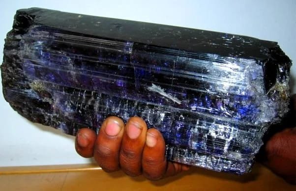 TANZANITE Africa, a continent rich in natural resources, attracting world powers